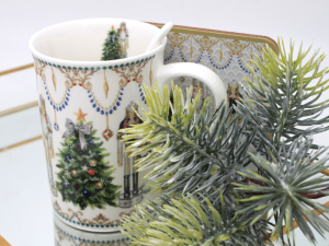 KUBEK Z PODKŁADKA I ŁYZECZKĄ BOX BOX 24